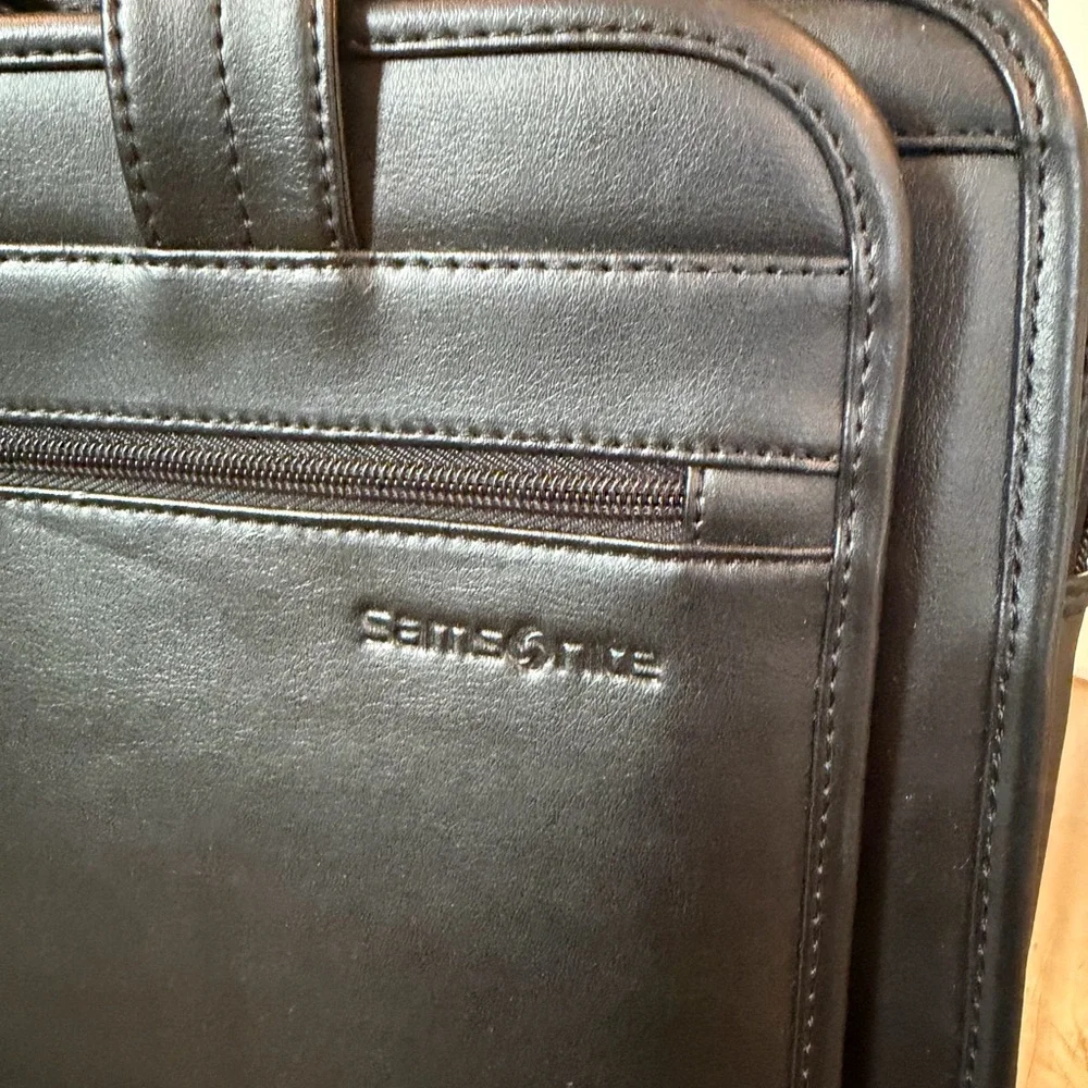 Samsonite Black Leather Laptop Briefcase